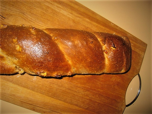 pane con noci e miele