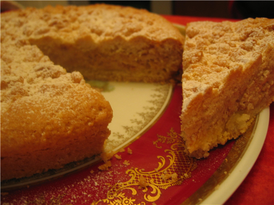 crostata  di quark e amaretti