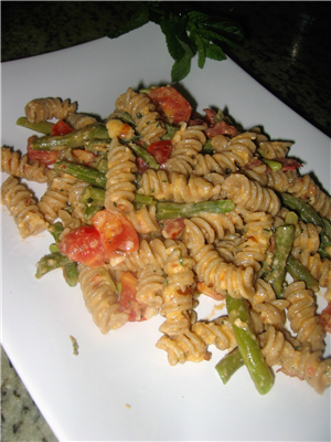 pasta con fagiolini alla crema di mandorle