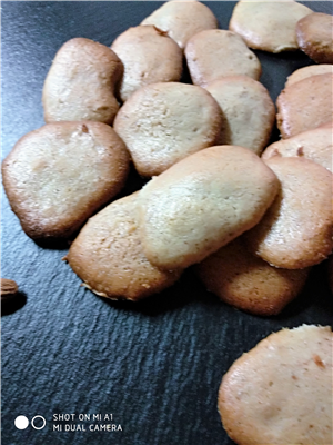 biscottini alle mandorle (o pistacchio)