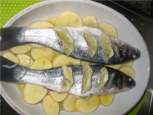 branzino al forno con patate