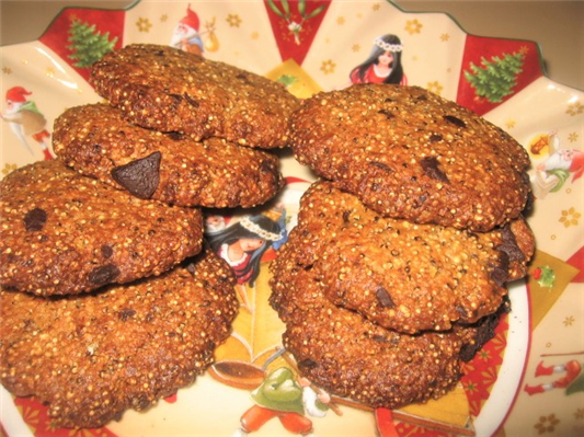 biscotti amaranto,cioccolato e mandorle