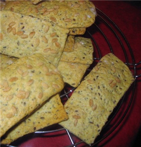 cracker con  semi e riso soffiato 