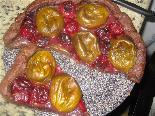 crostata al cacao con fichi e prugne