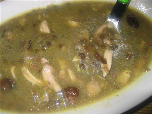 brodo di pollo con lenticchie