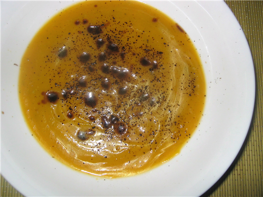 vellutata di zucca con liquirizia,zenzero e aceto  balsamico